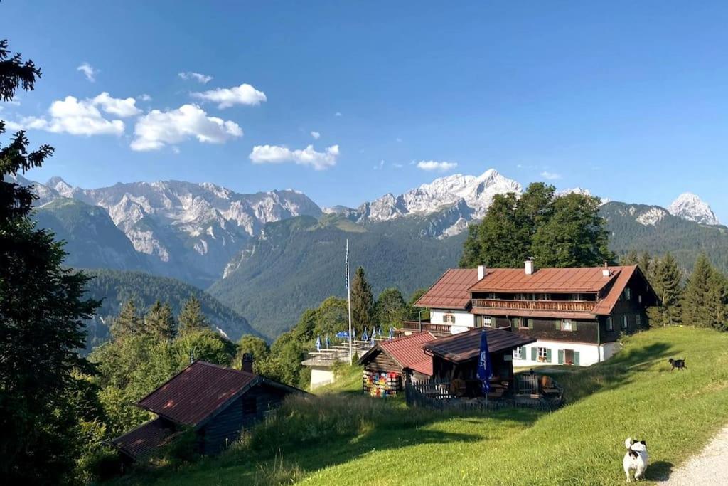 Zentral, Ruhig & Stilvoll Mit Bergpanorama+ Garten Garmisch-Partenkirchen Luaran gambar