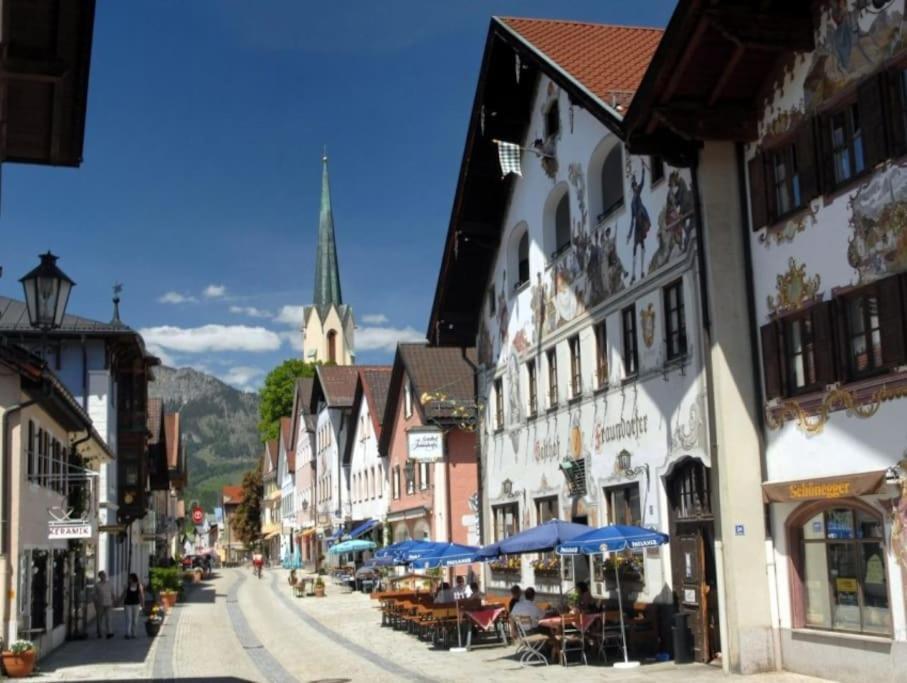 Zentral, Ruhig & Stilvoll Mit Bergpanorama+ Garten Garmisch-Partenkirchen Luaran gambar