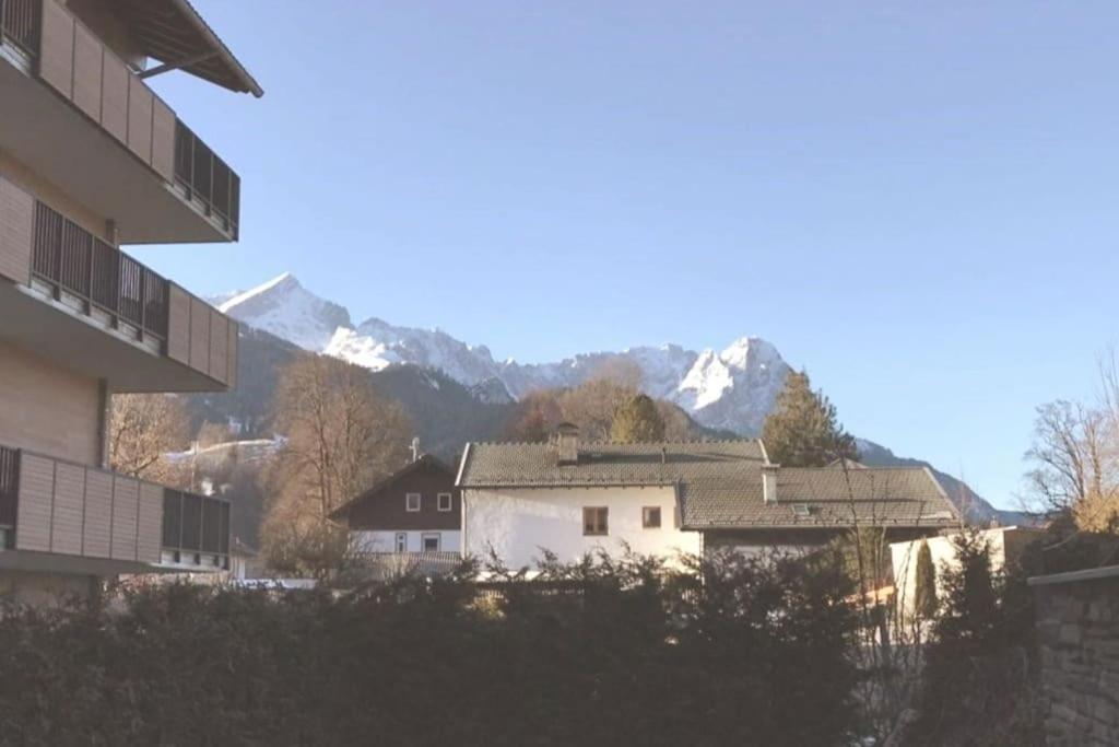 Zentral, Ruhig & Stilvoll Mit Bergpanorama+ Garten Garmisch-Partenkirchen Luaran gambar